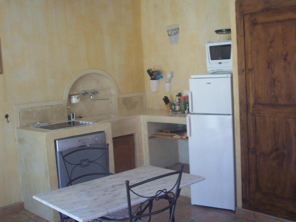 Studios Et Gite La Sauvasse Vagnas 部屋 写真